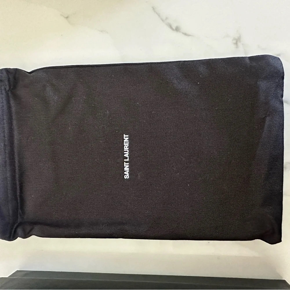 Saint Laurent Black Quilted Leather wallet Gold YSL Logo - Picture 8 of 10
